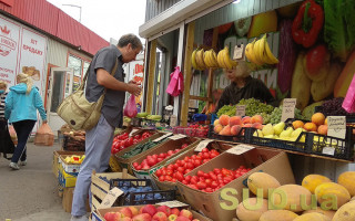 Столичные коммунальщики ликвидировали более 50 точек стихийной торговли