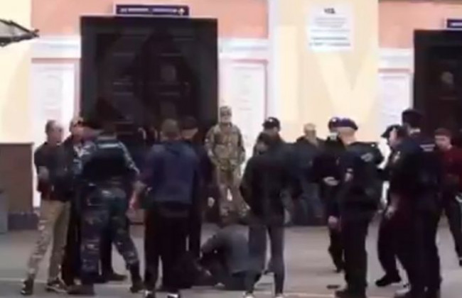 В Киеве на вокзале произошел серьезный конфликт со стрельбой: видео