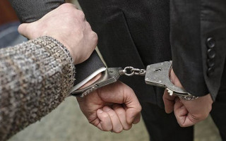 В Киеве посреди улицы произошло дерзкое ограбление