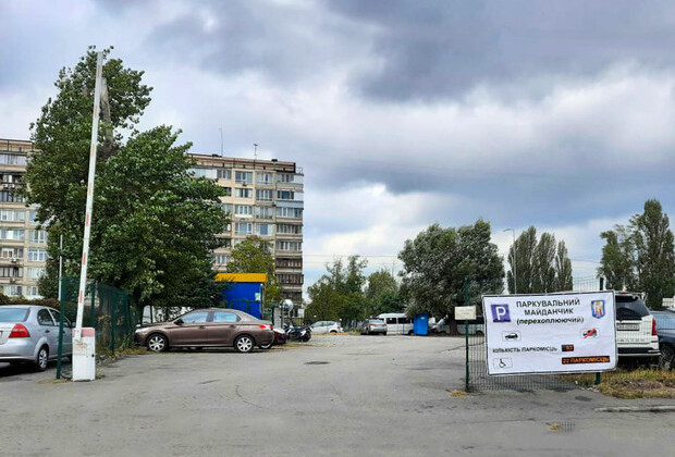 На заметку водителям: в Киеве заработала очередная перехватывающая парковка