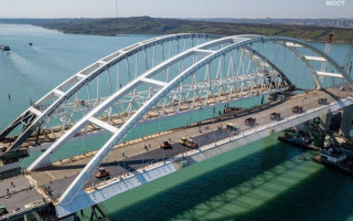 Крымский мост: Великобритания ввела санкции против лиц, причастных к незаконной постройке