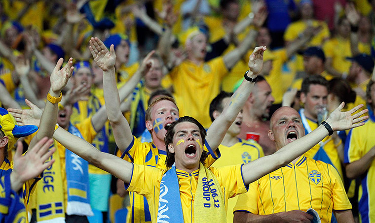На киевские стадионы пустят футбольных болельщиков: куда можно пойти
