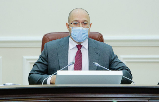 Украина не сможет платить пенсии уже через 15 лет: Шмыгаль