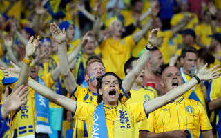 На киевские стадионы пустят футбольных болельщиков: куда можно пойти