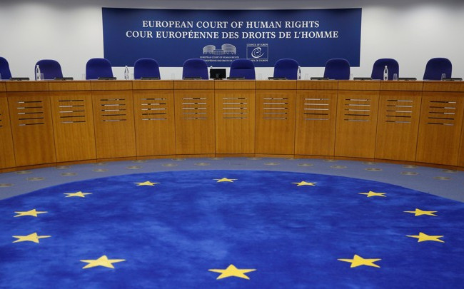 Перегляд чужої сторінки Facebook може кваліфікуватися як кірбербулінг: ЄСПЛ