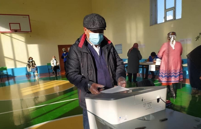 В Киргизии состоятся повторные парламентские выборы