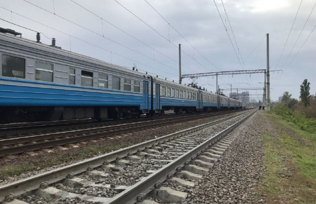 В Киеве поезд сбил насмерть подростка