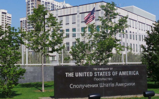 Посольство США обеспокоилось из-за выговора Рожковой и Сологубу