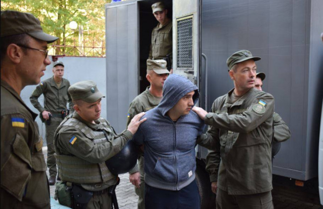 За Нацгвардией закрепят право стрелять в конвоируемых лиц: законопроект МВД