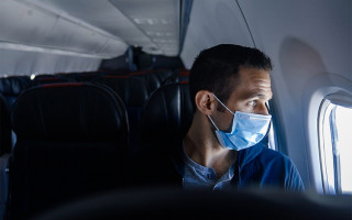 В МАУ дозволили літати без масок, але не усім