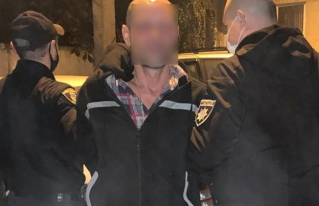 Трагедия под Киевом: мужчина выбросил приятеля с балкона