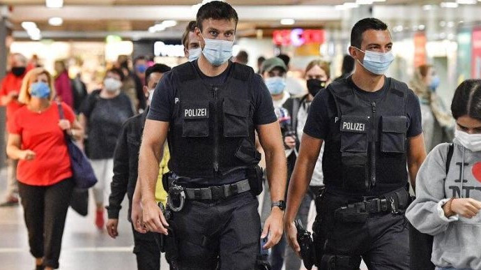 Новая вспышка COVID-19 в Германии: власти ужесточают карантин