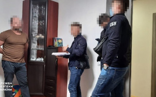 СБУ спіймала міжрегіональну групу на підробці паспортів Євросоюзу