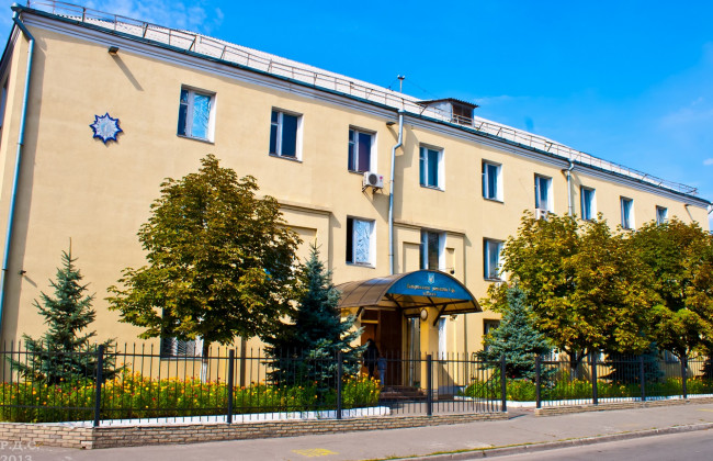 Дніпровський апеляційний суд відсторонив від посади директора одного з комунальних підприємств міської ради