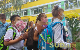 Столичні школи підуть на канікули із 21 жовтня, як і раніше: що слід знати