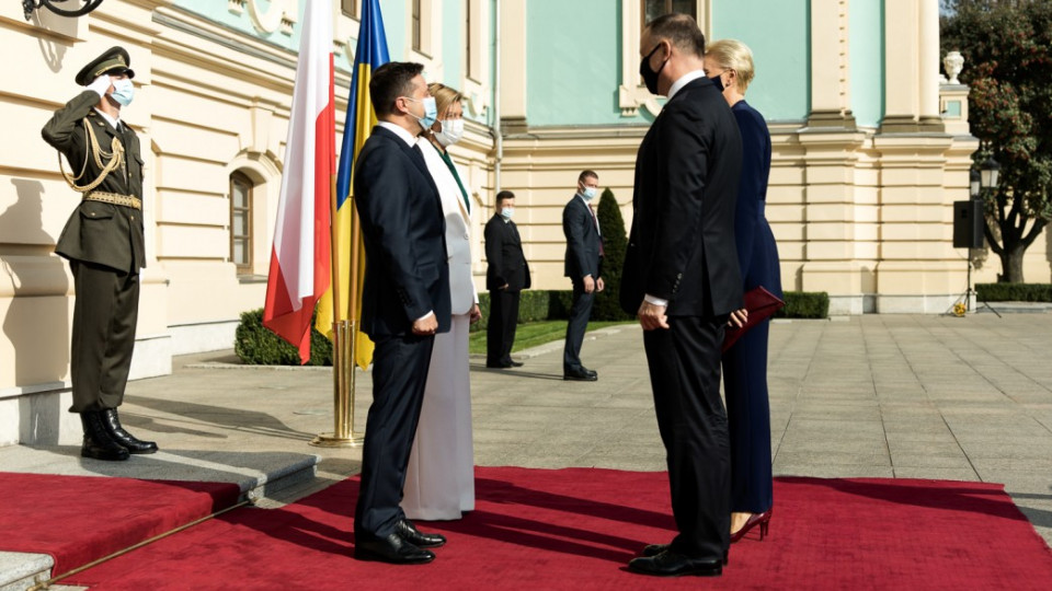 До України з офіційним візитом прибув Президент Польщі