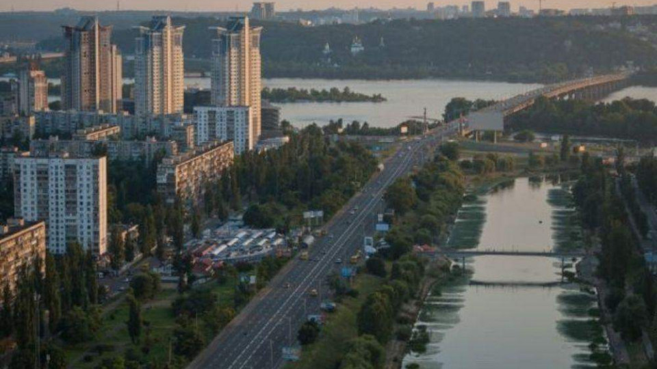 В Киеве перекроют движение на Днепровской набережной