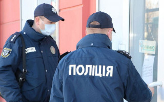 На Волині чоловік накинувся з кулаками на копів: що відомо