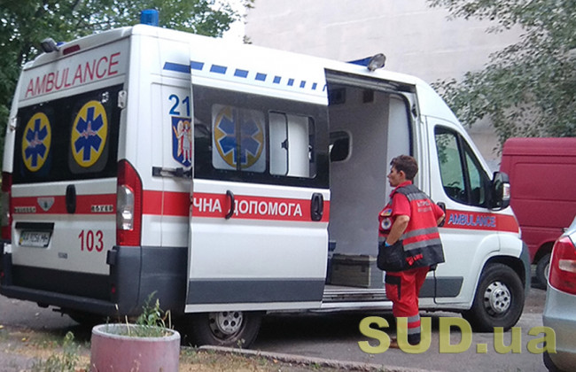 В Киеве оборвался лифт с бригадой скорой помощи