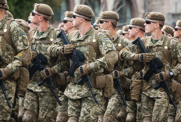 Україна в майбутньому планує відмовитися від призову в армію:  Хомчак