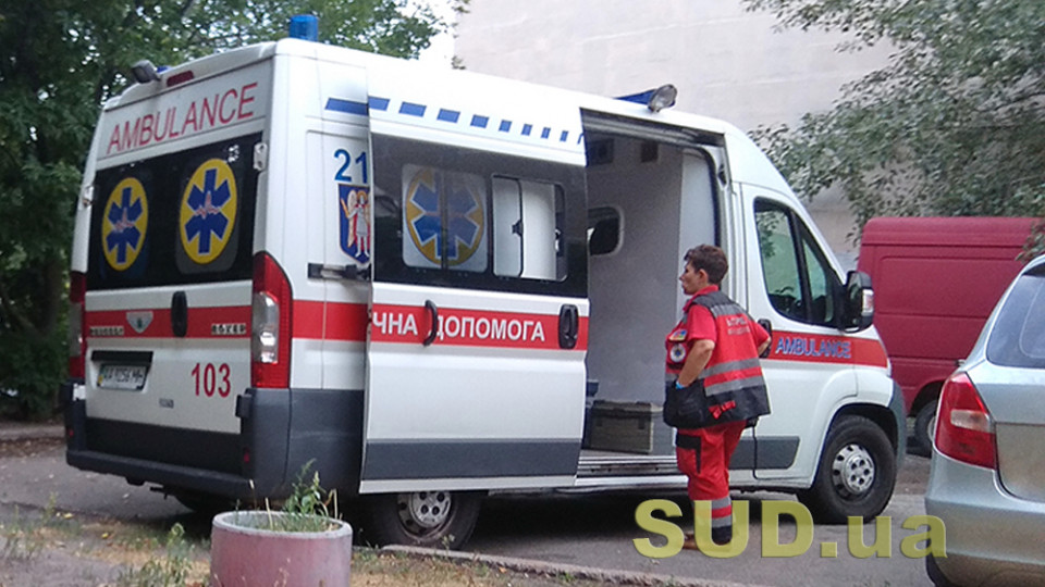 В Киеве оборвался лифт с бригадой скорой помощи