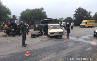 Смертельное ДТП на Буковине: два человека погибли и трое — пострадали