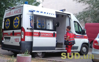 В Киеве оборвался лифт с бригадой скорой помощи