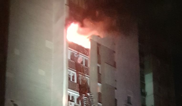 Масштабный пожар в Киеве: горела многоэтажка, фото