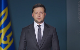 Всеукраинский опрос: Зеленский озвучил три последних вопроса, видео