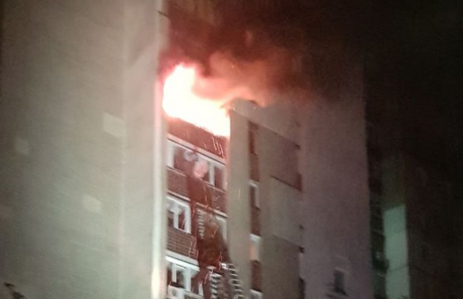 Масштабный пожар в Киеве: горела многоэтажка, фото