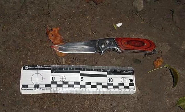 Суд арестовал мужчину, который с ножом напал на волонтера в Киеве