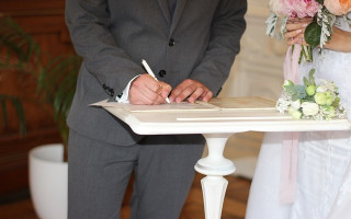 Украинцы не хотят жениться: на карантине количество желающих заключить брак уменьшилось на треть