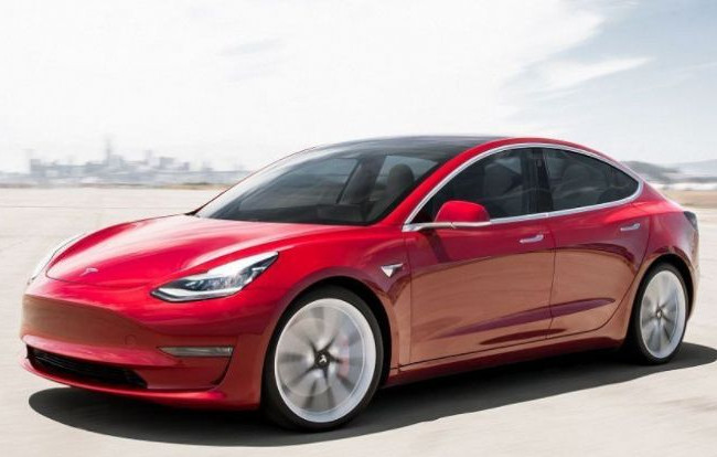 Tesla порадует своих поклонников обновленной Model 3