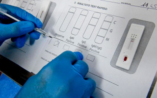 В Україну завезуть нові експрес-тести на COVID-19