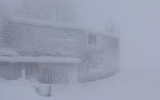 Видимость до 30 метров: Карпаты засыпает снегом