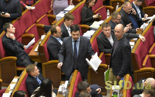 Верховна Рада зібралася на засідання: виступить Зеленський і заслухають Степанова