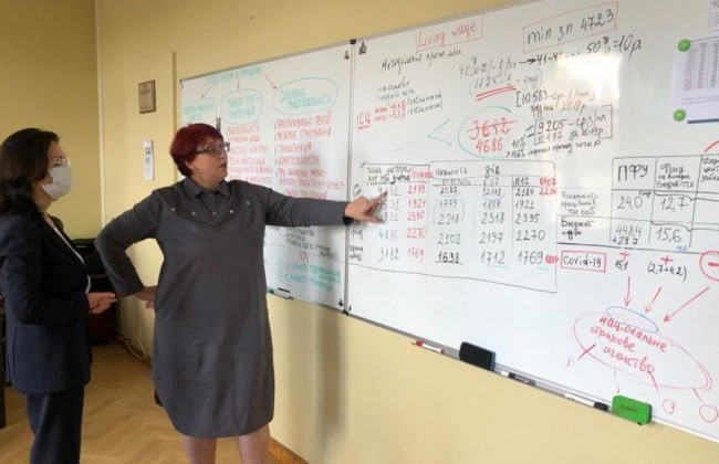 Третьякова обговорила з головою НАДС питання збільшення рівня окладів держслужбовців