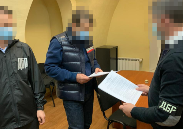 Заволодіння  2,5 мільярдами: ДБР повідомило про підозру ексзаступнику голови банку «Фінанси та Кредит»