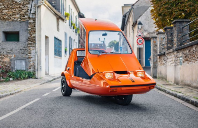 На аукционе продадут самый странный автомобиль в мире, фото