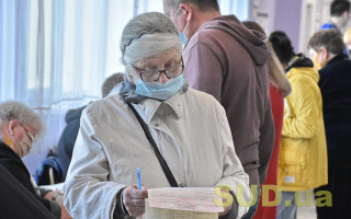 Хроніка місцевих виборів: понад 7 тисяч киян захотіли голосувати вдома