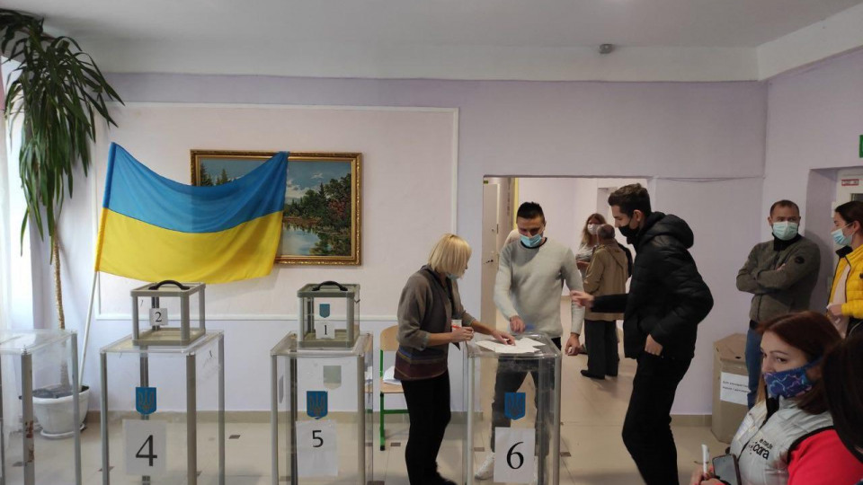 Как жители столицы голосуют за мэра Киева: фото