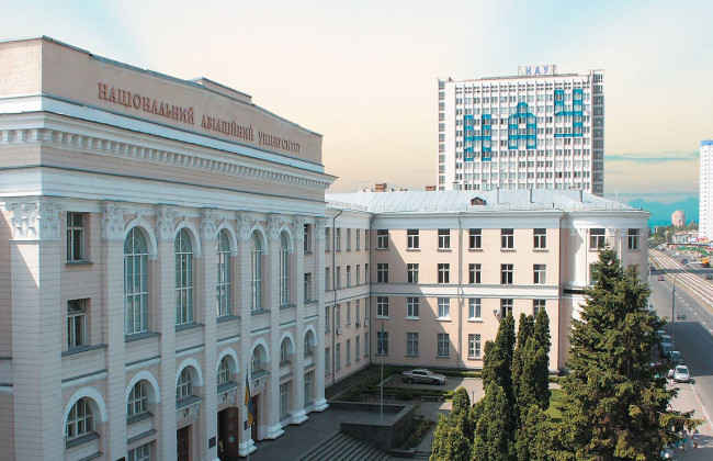 Співробітники Національного авіаційного університету не змогли потрапити на свої робочі місця