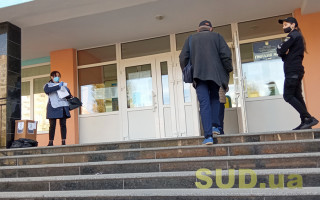 Названа компания, которая организовала опрос Зеленского