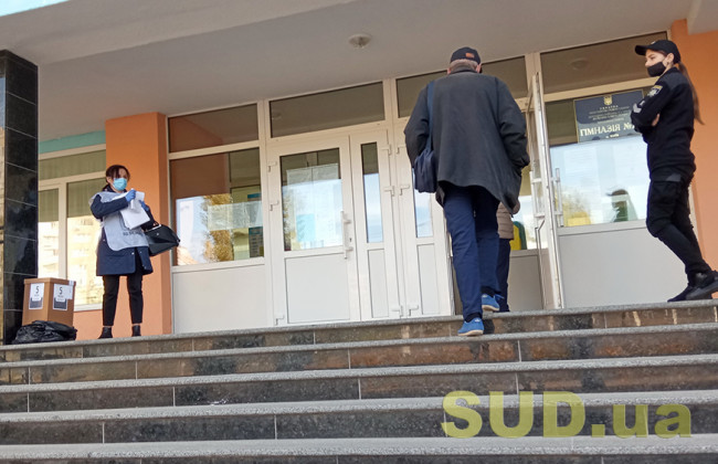 Названа компания, которая организовала опрос Зеленского