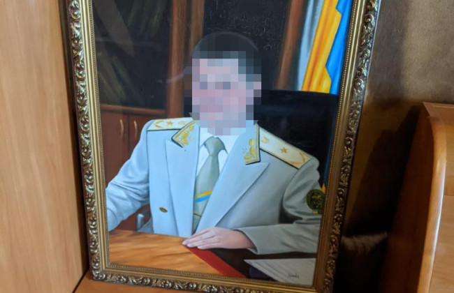 Збитки на 460 000 грн: посадовцю Дніпропетровської митниці ДФС повідомлено про підозру