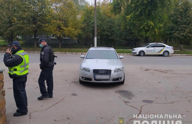 На Вінничині п'яні чоловіки напали на членів виборчої комісії, аби викрасти бюлетені