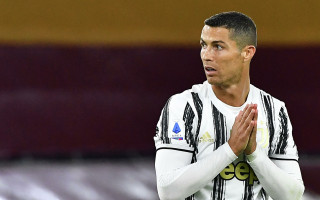 Звезду футбола Криштиану Роналду, который подцепил COVID, обвиняют в нарушении медицинского протокола