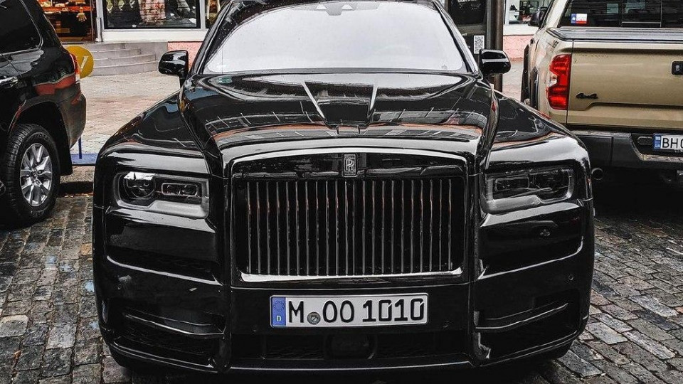 По Одессе проехался элитный Rolls-Royce на еврономерах