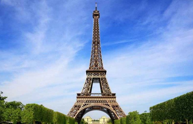 Европу охватила вторая волна COVID: Франция возвращает тотальный локдаун