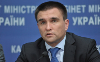 Клімкін вважає, що ЄС не призупинить безвіз для українців одразу